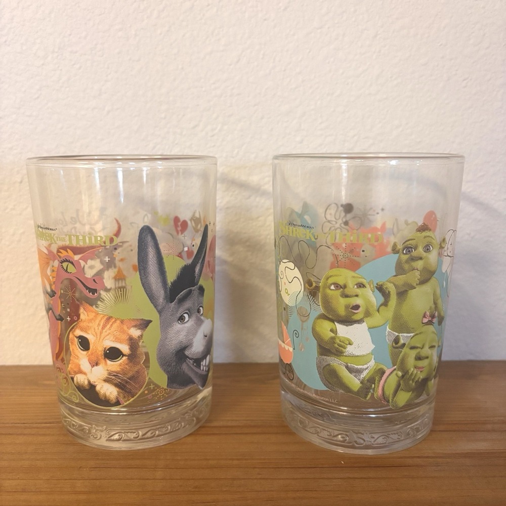 McDonalds Shrek The Third Vintage 2007 Drinking Glasses 5" Set of 2 Collectible‎